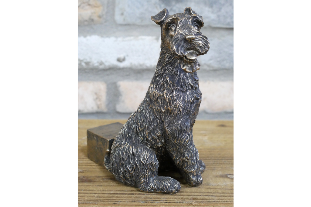Terrier Plant Pot Stand
