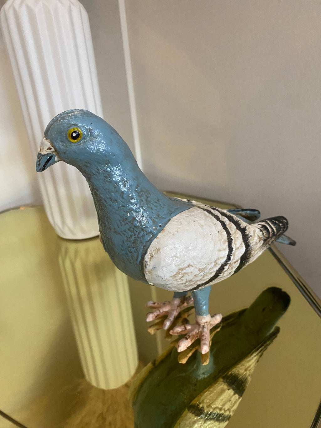 Pigeon - Cast Iron