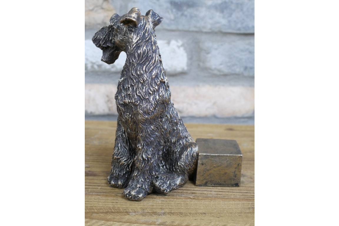 Terrier Plant Pot Stand
