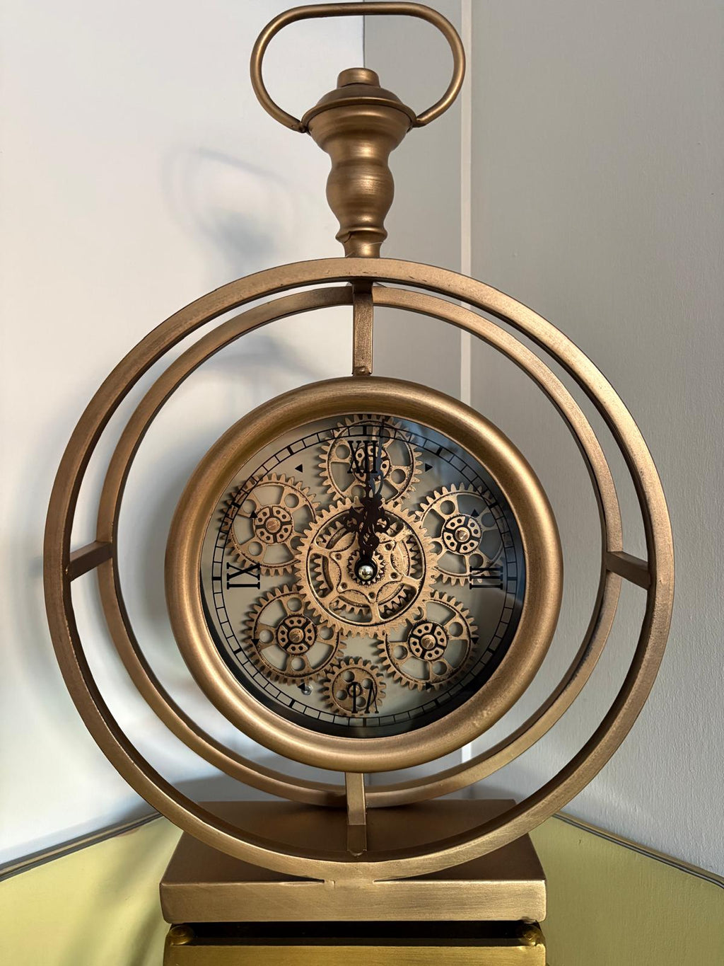 Vintage-Style Gear Clock - Steampunk Mechanical Moving Cog Display