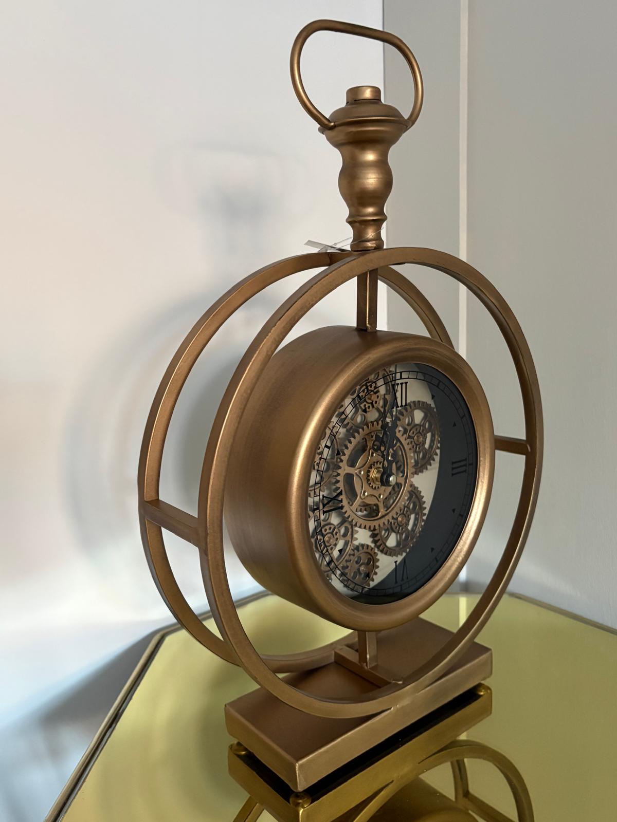 Vintage-Style Gear Clock - Steampunk Mechanical Moving Cog Display